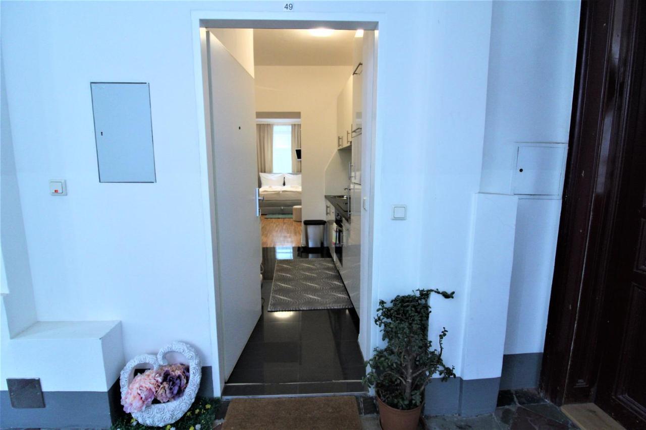 Small Studio Close To City Center Viena Exterior foto